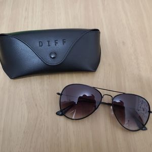 DIFF Aviator Sunglasses